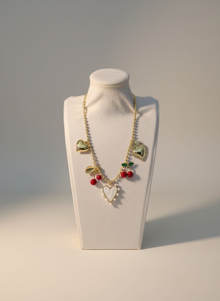 Collar corazones y cerezas