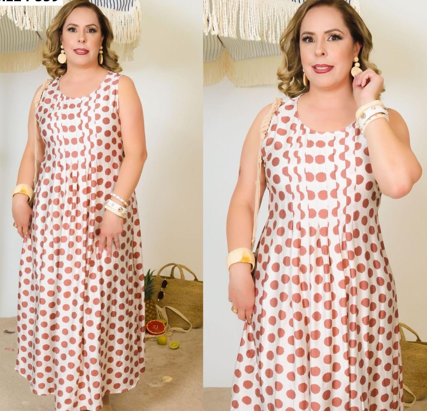 Vestido puntos largo sin mangas