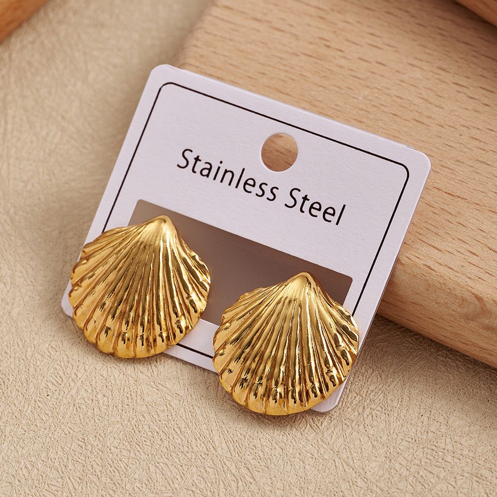 Aretes concha de mar acero inoxidable 3 cm