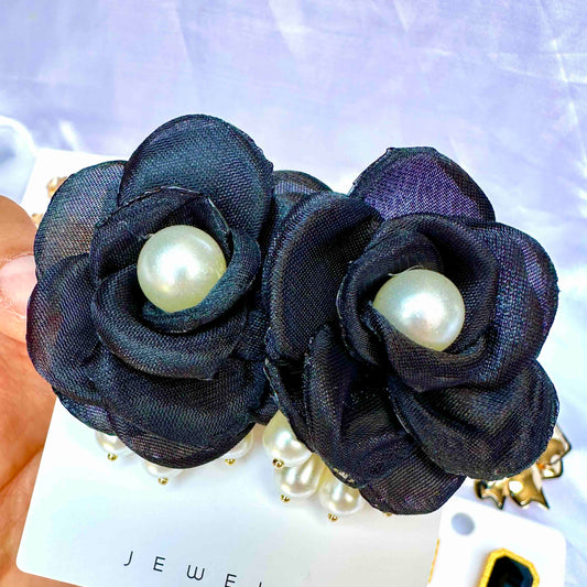 Aretes de fiesta flor negra y perla